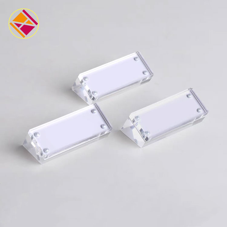 Features and Benefits of Acrylic Sign Holder