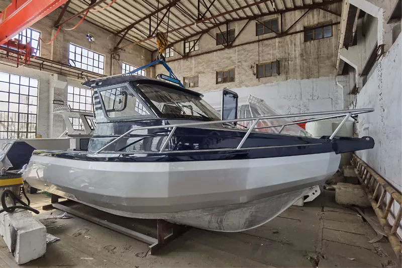 What Makes an Entertainment Boat the Ultimate Party Venue on Water?