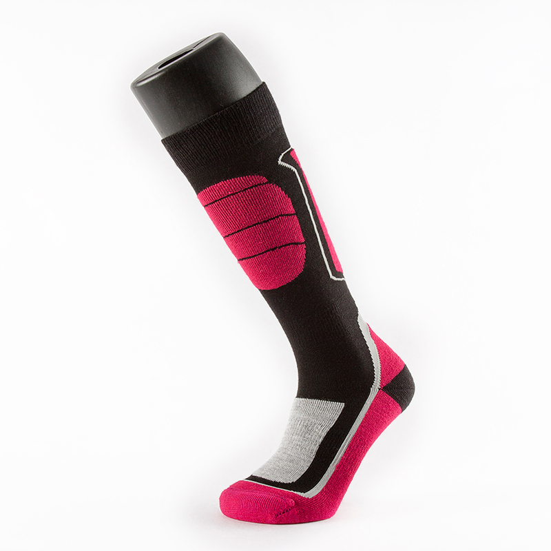 Best Skiing Socks Manufacturer: Your Guide to Premium Winter Performance