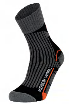 5 Reasons to Partner with an OEM Trekking Socks Manufacturer for Your Brand