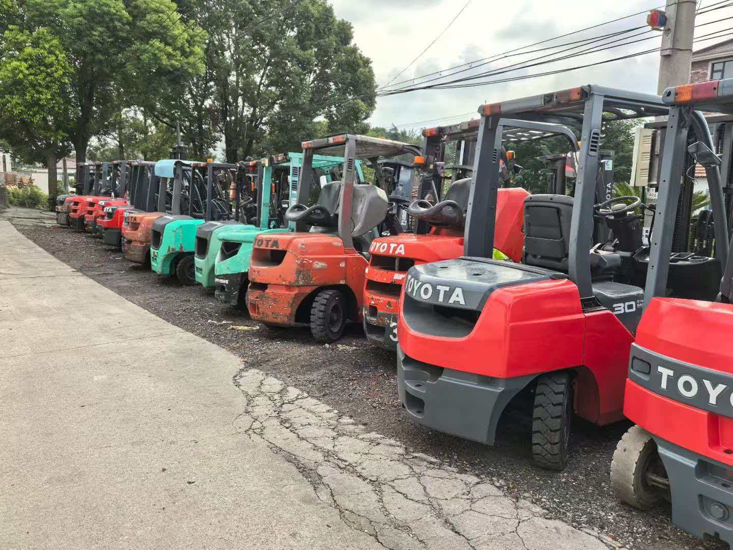 Top 10 Used Forklifts to Boost Your Warehouse Efficiency
