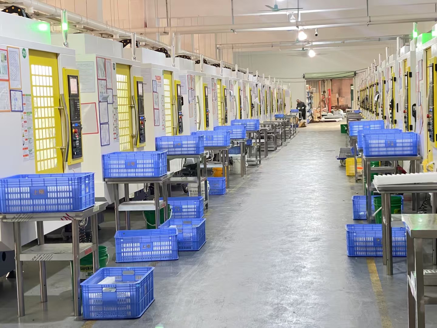 Wardrobe Rail Factory: Inside the Making of Durable Closet Rails
